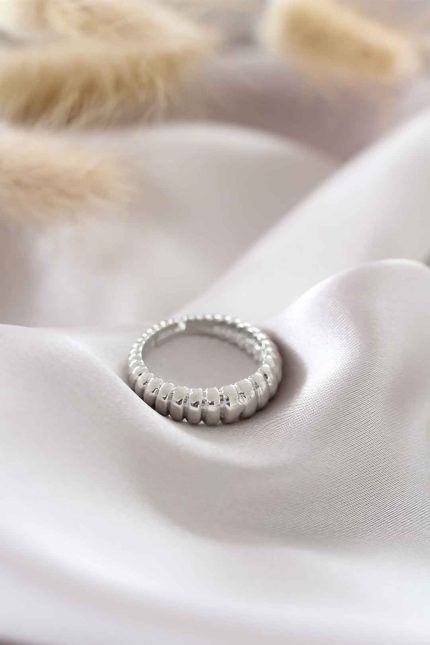 Bouquet Boutique Gümüş Renk Ayarlamalı Burgu Kadın Yüzük