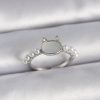 Bouquet Boutique Pirinç Gümüş Renk Ayarlanabilir Beyaz Mineli Kedi Model İnci Detay Kadın Yüzük