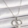 Bouquet Boutique 316L Çelik Gümüş Renk Zincir Zirkon Taş Detaylı Kalp Model Kadın Kolye