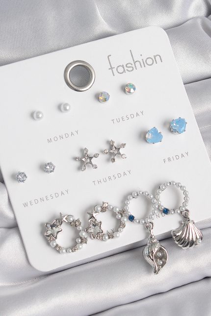 Bouquet Boutique Pirinç Gümüş Renk İncli Zirkon Taşlı Halka Figür Yıldız Detay 7 Çift Kadın Küpe Seti