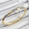 Bouquet Boutique Pirinç Zirkon Taşlı Kemik Model Gold Renk Vip Kadın Bileklik