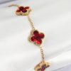 Bouquet Boutique 316L Çelik Sedefli Kırmızı Gold Renk Yonca  Bileklik