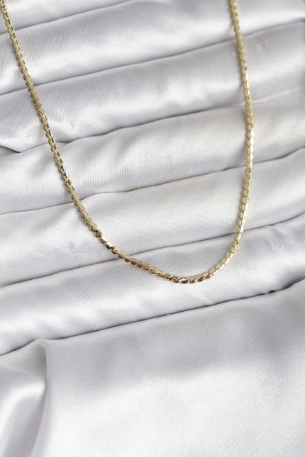 Bouquet Boutique 14K Gold Renk Kaplama Ezme Zincir Model   Kolye