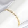 Bouquet Bouqtique Pirinç Gold Renk Balık Sırtı Model Zirkon Taşlı Kadın Bileklik BQT35BB8027