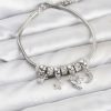 Bouquet Bouqtique Pirinç Gümüş Renk Kalpli Model Charmlı Kadın Bileklik BQT35BB8176