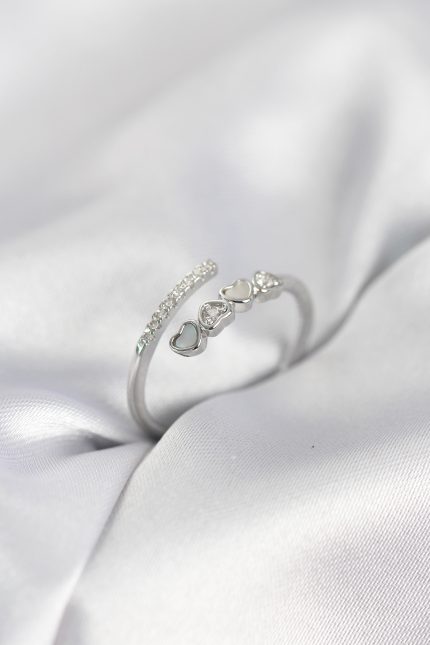 Bouquet Bouqtique Gümüş Renk Zirkon Taşlı Minimal Kalp Model Kadın Yüzük BQT35BYK4041