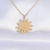 Bouquet Bouqtique 316L Çelik Zincir Gold Renk Göz Güneşi Tasarımlı Kolye BQT35BKO8734