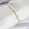 Bouquet Bouqtique Gold Renk Zincir Model Zirkon Taşlı Pirinç Asansörlü Kadın Bileklik BQT35BB8332
