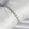 Bouquet Bouqtique Pirinç Gümüş Renk Yonca Model Sıralı Zirkon Taşlı Kadın Bileklik BQT35BB8426