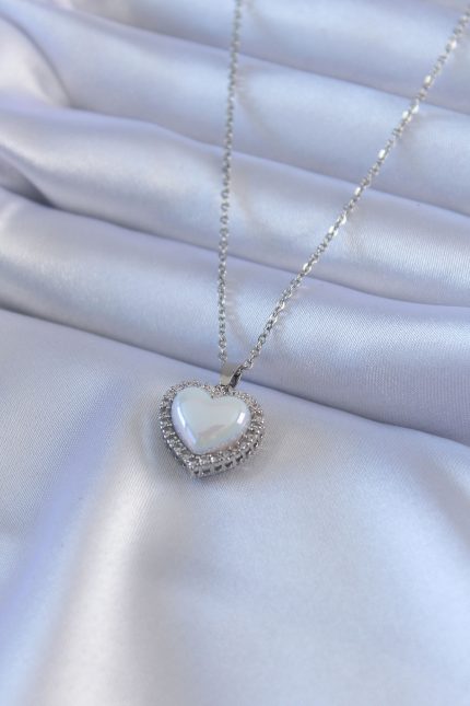 Bouquet Bouqtique 316L Çelik Gümüş Renk İncili Kalp Model Zirkon Taşlı Kadın Kolye BQT35BKO7567