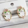 Bouquet Bouqtique Pirinç Beyaz Mineli İnci Detaylı Sanatsal Portre Model Gold Renk Kadın Küpe BQT35BKP10689