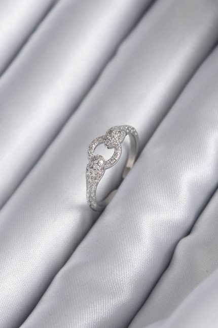 Bouquet Bouqtique Pirinç Gümüş Renk Zirkon Taşlı Yılan Model Kadın Yüzük BQT35BYK2922