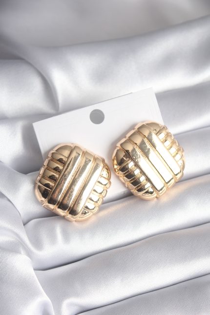 Bouquet Bouqtique Pirinç Gold Renk İşleme Detay Kadın Küpe BQT35BKP8403