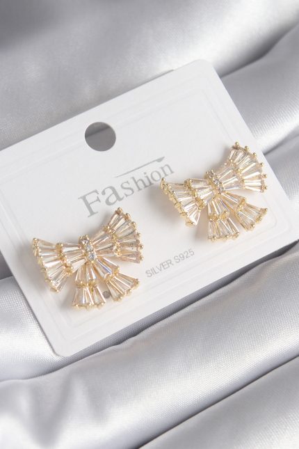 Bouquet Bouqtique Pirinç Gold Renk Zirkon Taşlı Kurdele Model Kadın Küpe BQT35BKP9776