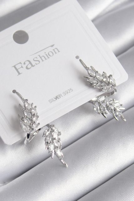 Bouquet Bouqtique Pirinç Gümüş Renk Zirkon Taşlı Yaprak Model Kadın Küpe BQT35BKP9946