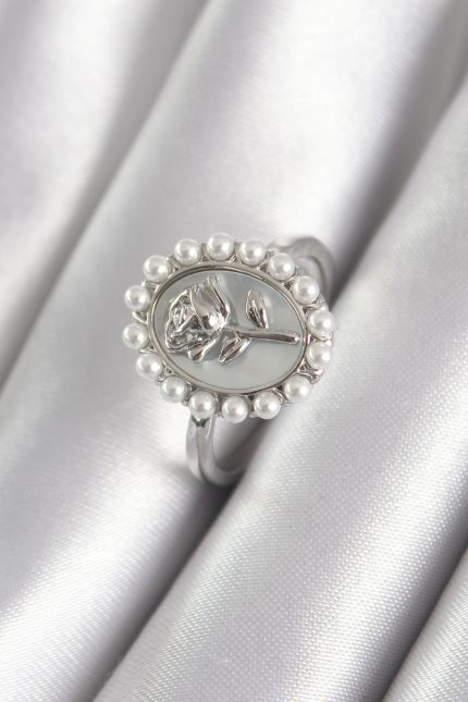Bouquet Bouqtique Pirinç Gümüş Renk Portre Gül Model İnci Detay Kadın Yüzük BQT35BYK3064
