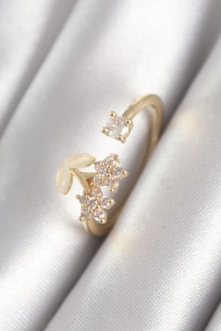Bouquet Bouqtique Pirinç Gold Renk Zirkon Taşlı Çiçek Model Kadın Yüzük BQT35BYK3067