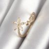Bouquet Bouqtique Pirinç Gold Renk Zirkon Taşlı Çiçek Model Kalp Detay Kadın Yüzük BQT35BYK3069