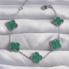 Bouquet Bouqtique 316L Çelik Gümüş Renk Çizgili Yeşil Mineli Yonca Bileklik BQT35BB6259