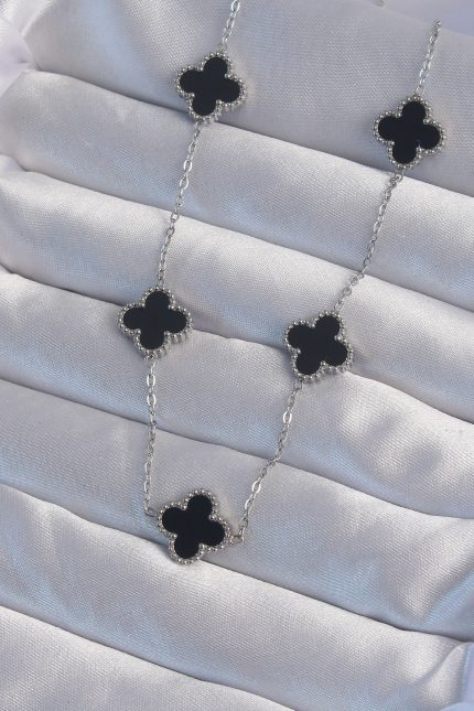 Bouquet Bouqtique 316L Çelik Gümüş Renk Siyah Mineli Yonca Kolye BQT35BKO8997