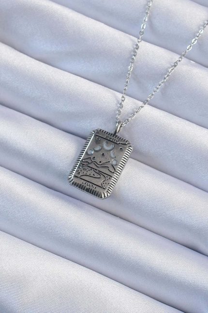 Bouquet Bouqtique 316L Çelik Zincir Eskitme Gümüş Renk Ay Figürlü Tarot Kolye BQT35BKO9222