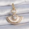 Bouquet Bouqtique Pirinç Gold Renk Zirkon Taş Detaylı Beyaz Mineli Ajda Charm BQT35BC1009
