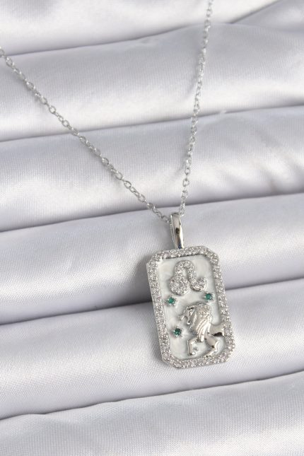 Bouquet Bouqtique 316L Çelik Gümüş Renk Zincir Aslan Burcu Zirkon Taşlı Kadın Kolye BQT35BKO9451