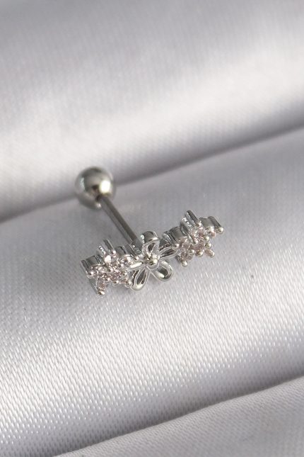 Bouquet Bouqtique 316L Çelik Gümüş Renk Zirkon Taşlı Çiçek Tragus Piercing BQT35PR1277