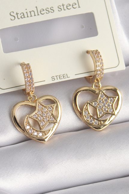 Bouquet Bouqtique Pirinç Gold Renk Zirkon Taşlı Kalp Model Ay Yıldız İşleme Kadın Küpe BQT35BKP9737