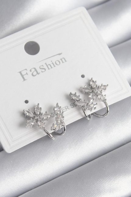 Bouquet Bouqtique Pirinç Gümüş Renk Zirkon Taşlı Çiçek Model Kadın Küpe BQT35BKP9746