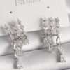 Bouquet Bouqtique Pirinç Gümüş Renk Zirkon Taşlı Yağmur Model Kadın Küpe BQT35BKP9936
