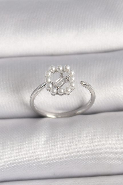 Bouquet Bouqtique Pirinç Gümüş Renk Zirkon Taş Detaylı İncili Ayarlanabilir Yüzük BQT35BYK3542