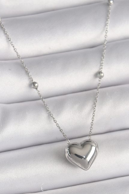 Bouquet Bouqtique 316L Çelik Gümüş Renk Topçuk Detay Zincir Kalp Model Kadın Kolye BQT35BKO9773