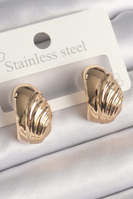 Bouquet Bouqtique Pirinç Gold Renk İşleme Detaylı Yarım Halka Model Kadın Küpe BQT35BKP10245