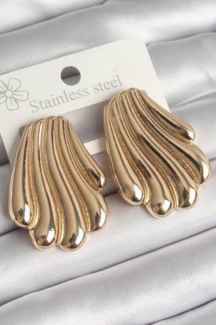 Bouquet Bouqtique Pirinç Gold Renk İşlemeli İstirdye Model Kadın Küpe BQT35BKP10262
