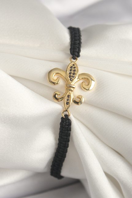 Bouquet Bouqtique Pirinç Gold Renk Zirkon Taş İşlemeli Zambak Figür Asansörlü Makrome Model Kadın Bileklik BQT35BB6804