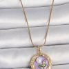 Bouquet Bouqtique 316L Çelik Gold Renk Zincir Mor Çiçek İşlemeli İnci Detay Potre Model Kadın Kolye BQT35BKO10081