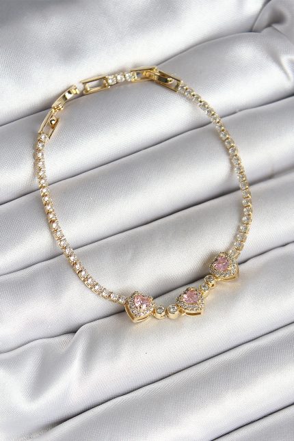 Bouquet Bouqtique Pirinç Sıralı Pembe Kalp Figürlü Zirkon Taşlı Gold Renk Kadın Bileklik BQT35BB6983