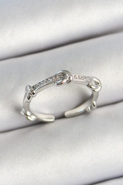 Bouquet Bouqtique Pirinç Düğüm Figürlü Zirkon Taşlı Gümüş Renk Ayarlanabilir Kadın Yüzük BQT35BYK3777