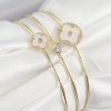 Bouquet Bouqtique Pirinç Zirkon Taşlı Yonca Model Gold Renk Vip 3'lü Kadın Bileklik BQT35BB7336