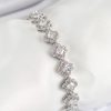Bouquet Bouqtique Pirinç Zirkon Taşlı Yonca Baget Model Gümüş Renk VIP Seri Kadın Bileklik BQT35BB7509