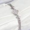 Bouquet Bouqtique Pirinç Zirkon Taşlı Yonca Model Gümüş Renk Kadın Bileklik BQT35BB7898