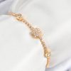 Bouquet Bouqtique Pirinç Zirkon Taşlı Kar Tanesi Model Gold Renk Asansörlü Kadın Bileklik BQT35BB7723