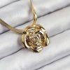 Bouquet Bouqtique 316L Çelik Gül Figürlü İtalyan Zincir Model Gold Renk Kadın Kolye BQT35BKO10513