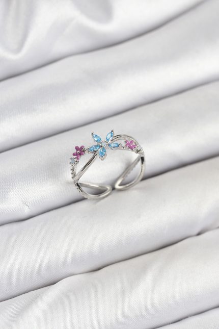 Bouquet Bouqtique Pirinç Gümüş Renk Zirkon Taşlı Mavi Çiçekli Kadın Yüzük BQT35BYK3835