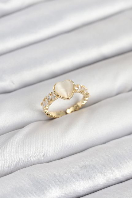 Bouquet Bouqtique Pirinç Gold Renk Zirkon Taşlı Kalpli Kadın Yüzük BQT35BYK3856