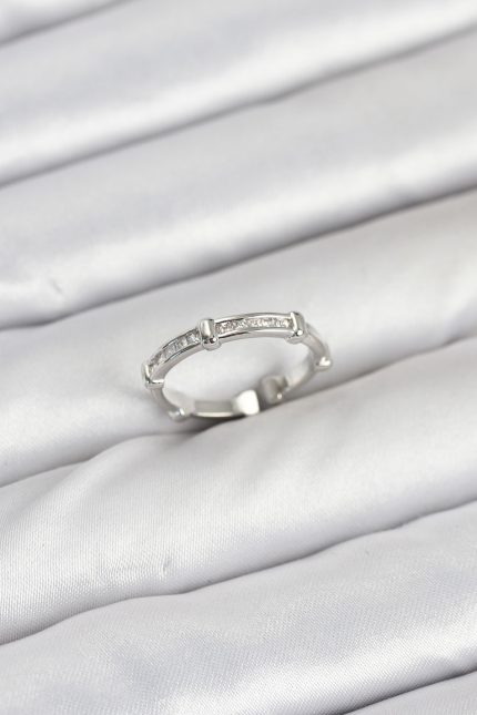 Bouquet Bouqtique Pirinç Gümüş Renk Kemik Model Zirkon Taşlı Kadın Yüzük BQT35BYK3889