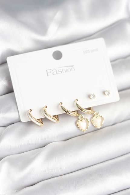 Bouquet Bouqtique Pirinç Gold Renk Kalp Detaylı 925 Ayar Gümüş Çivili Kadın Küpe Seti BQT35BKP11258