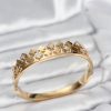 Bouquet Bouqtique 316L Çelik Gold Renk Minimal Yoncalı Kadın Kelepçe Bileklik BQT35BB8072