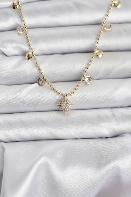 Bouquet Bouqtique Zirkon Taşlı Kutup Yıldızı Model Pirinç Gold Renk Kadın Kolye BQT35BKO10648